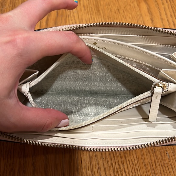 KATE SPADE | Baby Pink Full Zip Wallet - Picture 8 of 11